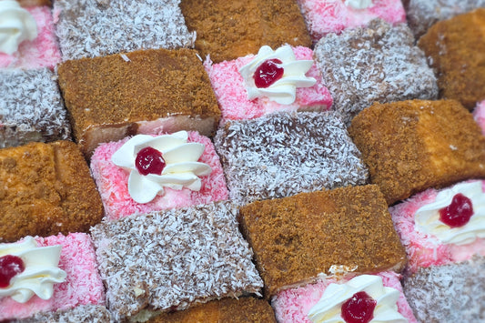 Mini Lamingtons (24 piece)