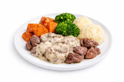 Roast Beef With Mash Potato, Veggies & Mushroom Sauce